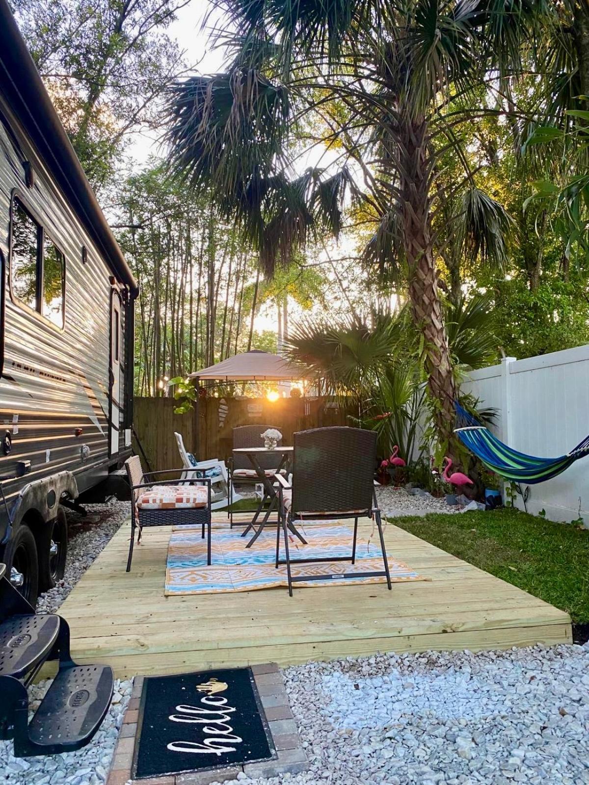 Rv Camper Paradise On The Wheels In Clearwater Beaches ลาร์โก ภายนอก รูปภาพ